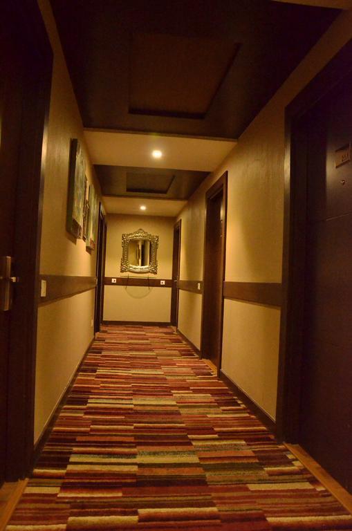 Hotel Down Town Dzsálandhár Kültér fotó